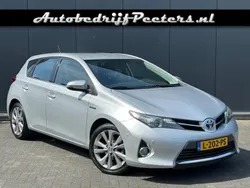Grijs Gebruikt 2014 Toyota Auris Hatchback | € 9.950 (Eerlijke prijs)