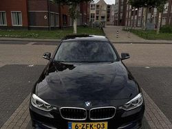 Gebruikt 2014 BMW 320 Gran Turismo Sport Line Sedan | € 15.500 (Eerlijke prijs)