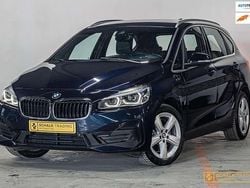 Blauw, metallic lak Gebruikt 2018 BMW 225 Active Tourer iPerformance MPV | € 14.950 (Eerlijke prijs)