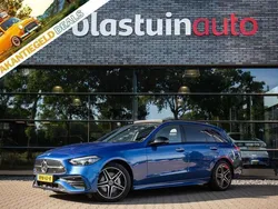 Blauw, metallic lak Gebruikt 2022 Mercedes C300 AMG line Stationwagen | € 39.950