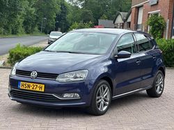 Blauw Gebruikt 2017 VW Polo Highline Hatchback | € 9.999 (Eerlijke prijs)