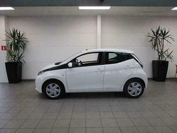Wit Gebruikt 2017 Toyota Aygo Hatchback | € 7.990 (Super prijs)