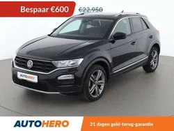 Zwart, metallic lak Gebruikt 2021 VW T-Roc Style SUV | € 21.549 (Eerlijke prijs)