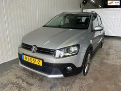 Geel Gebruikt 2010 VW Polo Cross Trendline Hatchback | € 6.250