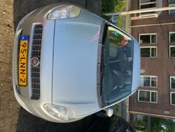 Grijs Gebruikt 2010 Fiat Punto Lusso Hatchback | € 5.000 (Iets duurder)
