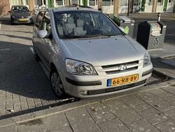 Grijs Gebruikt 2005 Hyundai Getz Dynamiq Hatchback | € 2.150 (Iets duurder)