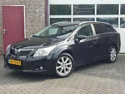 Zwart, metallic lak Gebruikt 2009 Toyota Avensis Stationwagen | € 7.000 (Goede deal)