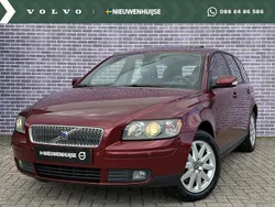 Rood Gebruikt 2005 Volvo V50 Momentum Stationwagen | € 9.899