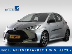 Grijs Gebruikt 2022 Toyota Yaris Hybrid Executive Hatchback | € 21.950 (Eerlijke prijs)