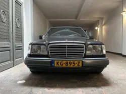 Grijs Gebruikt 1996 Mercedes E320 Stationwagen | € 17.750