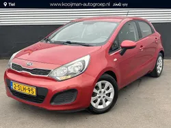 Rood Gebruikt 2013 Kia Rio Comfort Hatchback | € 8.400 (Eerlijke prijs)