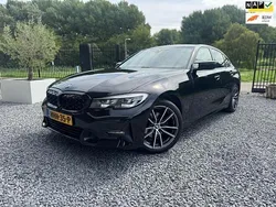Zwart Gebruikt 2019 BMW 320 Executive Sedan | € 24.950 (Super prijs)