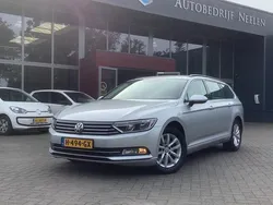 Grijs Gebruikt 2018 VW Passat Highline Stationwagen | € 18.950 (Eerlijke prijs)