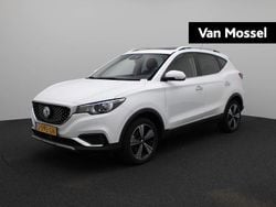 Wit Gebruikt 2020 MG ZS Luxury Sedan | € 12.444 (Goede deal)