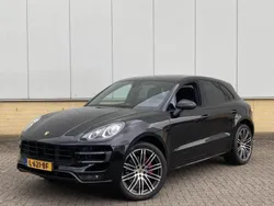 Zwart Gebruikt 2015 Porsche Macan Turbo SUV | € 40.445 (Super prijs)