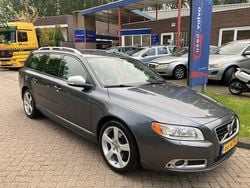 Grijs Gebruikt 2010 Volvo V70 Stationwagen | € 9.700 (Iets duurder)