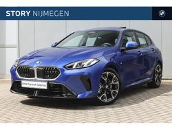 Blauw Gebruikt 2025 BMW 120 M Sport Hatchback | € 41.450 (Super prijs)