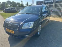 Blauw Gebruikt 2004 Toyota Avensis Sol Stationwagen | € 2.200 (Eerlijke prijs)