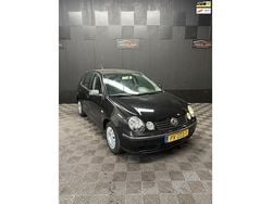 Zwart Gebruikt 2005 VW Polo Hatchback | € 750 (Super prijs)