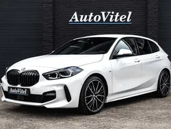 Wit Gebruikt 2022 BMW 118 M Sport Hatchback | € 27.945 (Eerlijke prijs)