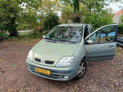 Groen Gebruikt 2002 Renault Scénic Authentique MPV | € 500 (Goede deal)