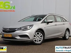 Grijs Gebruikt 2017 Opel Astra Edition Stationwagen | € 8.900 (Goede deal)
