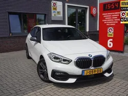 Wit Gebruikt 2020 BMW 118 Executive Hatchback | € 20.950 (Eerlijke prijs)