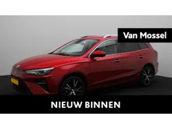 Rood Nieuw 2025 MG MG5 EV Luxury Stationwagen | € 32.800 (Super prijs)