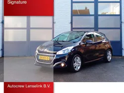 Blauw Gebruikt 2019 Peugeot 208 Signature Sky Hatchback | € 11.450 (Eerlijke prijs)