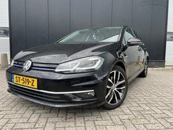 Zwart Gebruikt 2018 VW Golf VII Hatchback | € 13.995 (Eerlijke prijs)