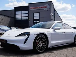 Wit Gebruikt 2021 Porsche Taycan 4S Performance Package Sedan | € 51.995