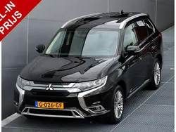 Zwart, metallic lak Gebruikt 2019 Mitsubishi Outlander Intense+ SUV | € 20.950 (Eerlijke prijs)