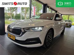 Wit Gebruikt 2022 Skoda Octavia Business Line Stationwagen | € 25.695 (Eerlijke prijs)