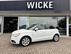Wit Gebruikt 2012 Audi A1 Sportback Ambition Hatchback | € 6.400 (Eerlijke prijs)
