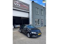 Zwart Gebruikt 2014 VW Polo Comfortline Hatchback | € 6.950 (Eerlijke prijs)