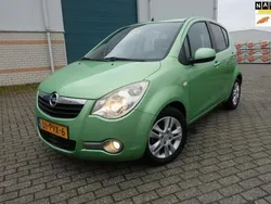 Groen, metallic lak Gebruikt 2011 Opel Agila Edition Hatchback | € 4.995 (Eerlijke prijs)