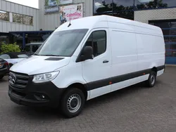 Wit Gebruikt 2023 Mercedes Sprinter Van | € 32.950 (Goede deal)