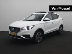 Wit Gebruikt 2020 MG ZS Luxury Sedan | € 15.495 (Eerlijke prijs)