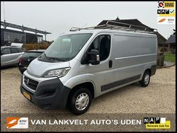 Zilver (metallic) Gebruikt 2017 Fiat Ducato Van | € 11.450