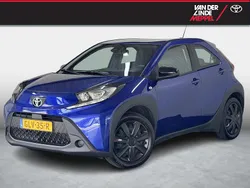 Blauw Gebruikt 2024 Toyota Aygo Play Hatchback | € 17.950 (Eerlijke prijs)