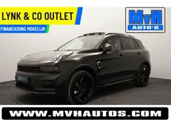 Zwart Gebruikt 2022 Lynk & Co 01 SUV | € 26.099 (Eerlijke prijs)