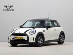 Wit Gebruikt 2022 Mini Cooper Hatchback | € 31.950