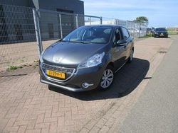 Grijs Gebruikt 2013 Peugeot 208 Envy Hatchback | € 2.950 (Eerlijke prijs)