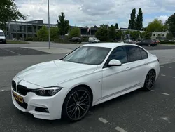 Wit Gebruikt 2019 BMW 320 Sedan | € 22.000 (Eerlijke prijs)
