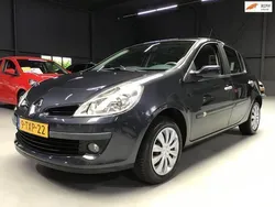 Grijs Gebruikt 2006 Renault Clio R.S. Hatchback | € 3.799 (Eerlijke prijs)