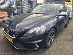 Zwart (metallic) Gebruikt 2013 Volvo V40 R-Design Hatchback | € 6.950