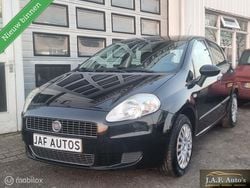 Zwart Gebruikt 2009 Fiat Punto Evo Hatchback | € 3.499 (Eerlijke prijs)
