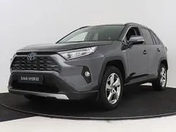 Grijs metallic Gebruikt 2019 Toyota RAV4 Limited SUV | € 30.445 (Iets duurder)