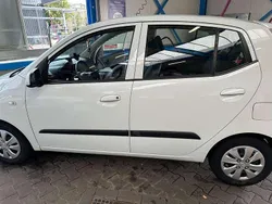 Wit Gebruikt 2011 Hyundai i10 Hatchback | € 1.800 (Eerlijke prijs)