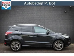 Zwart Gebruikt 2016 Ford Kuga Titanium SUV | € 12.950 (Eerlijke prijs)
